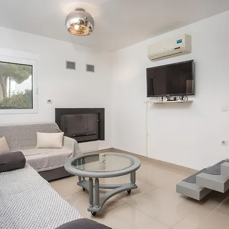 Marianthis House Apartamento *